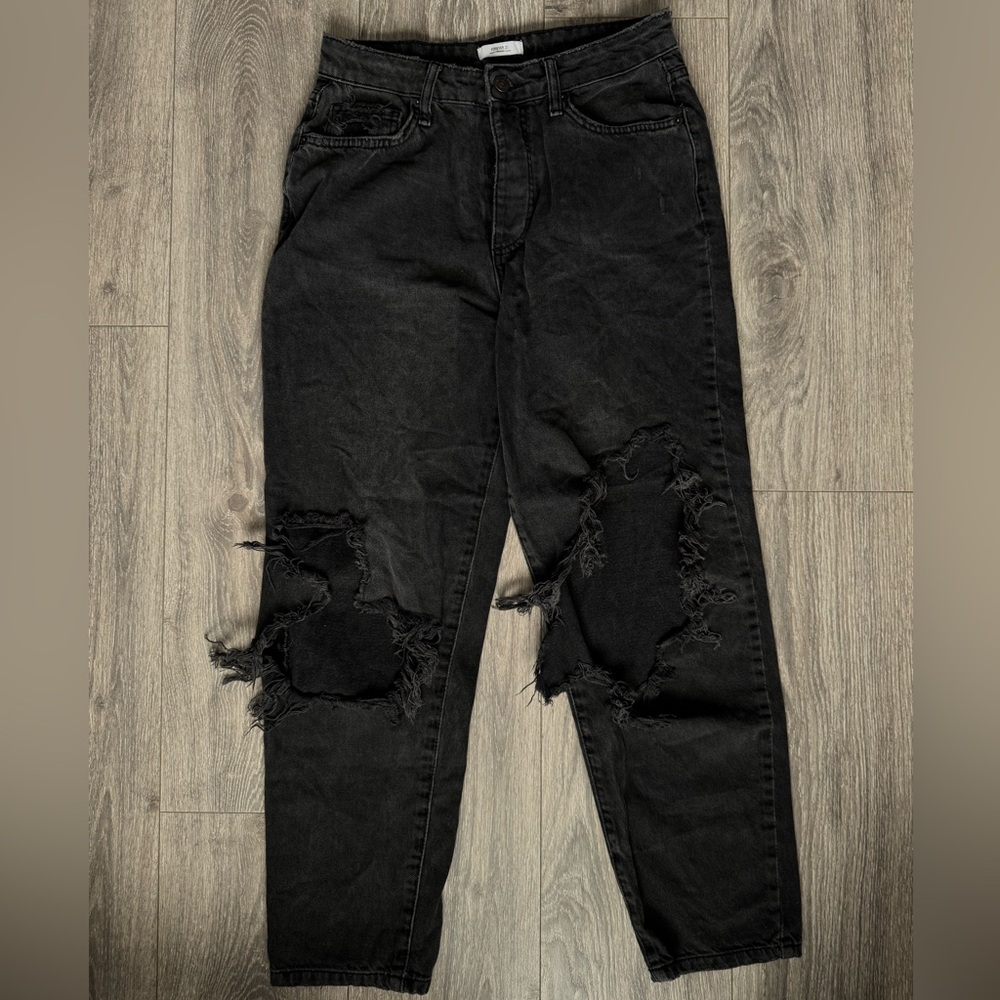 Grunge distressed black jeans ⚡️